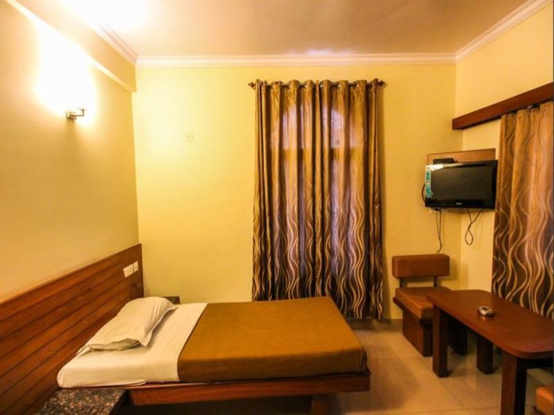 Hotel Sheetal Residencia Bangalore Exterior foto